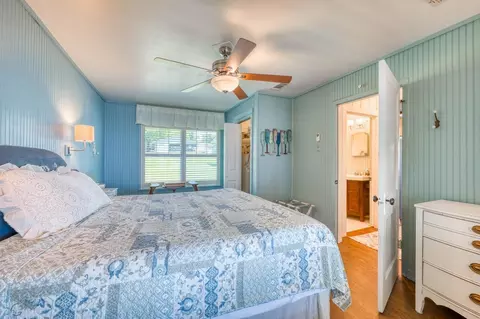 Bedroom - 809 Lakeshore Loop, Tow, TX 78672 photo 2 of 5