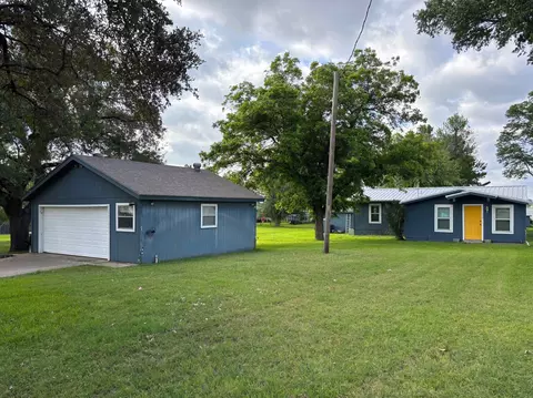 306 Beach Dr, Sunrise Beach, TX 78643