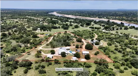 116 County Road 117 Rd, Llano, TX 78643