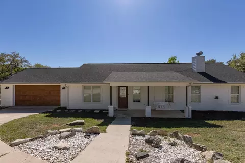 1011 Santa Fe Trl, Horseshoe Bay, TX 78657