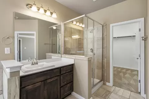 Bath - 104 Estrella Ln, Bertram, TX 78605 photo 3 of 6
