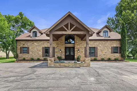 101 Palm Cv, Buchanan Dam, TX 78609