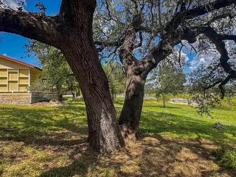 Exterior - 211 E Highway 29, Llano, TX 78643 photo 4 of 11