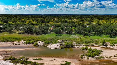 View/Area - 211 E Highway 29, Llano, TX 78643 photo 2 of 8