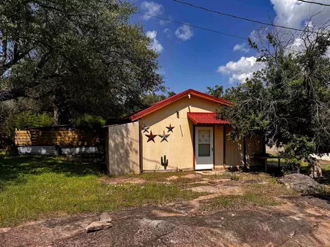 Exterior - 211 E Highway 29, Llano, TX 78643 photo 6 of 11