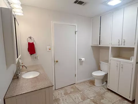 Bath - 211 E Highway 29, Llano, TX 78643 photo 2 of 2
