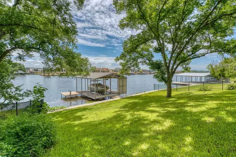 1524 Williams Lakeshore, Kingsland, TX 78639