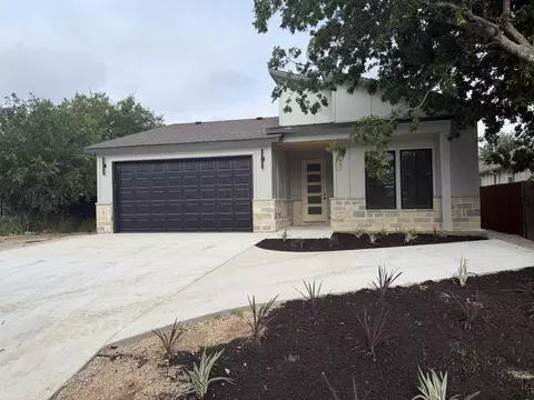 644 Birch Ln, Cottonwood Shores, TX 78657