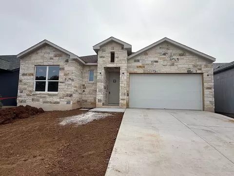 7 Fairway Ln, Meadowlakes, TX 78654