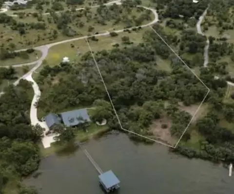 4215 E Sunset Cliff Rd, Burnet, TX 78611