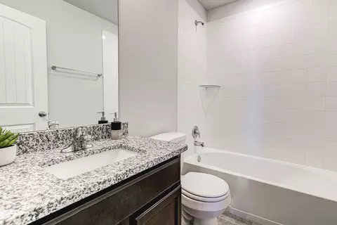 Bath - 316 Pepper Mill Loop, Burnet, TX 78611 photo 2 of 2