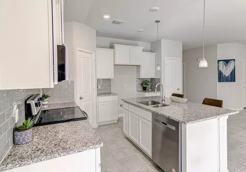 Kitchen - 316 Pepper Mill Loop, Burnet, TX 78611 photo 2 of 4