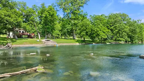 1242 Ervendberg Ave, New Braunfels, TX 78130