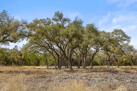 535 Becker Rd, Johnson City, TX 78636