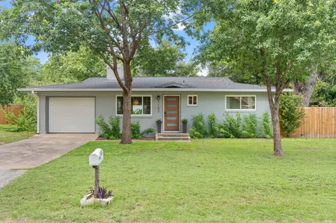 1107 Live Oak Dr, Marble Falls, TX 78654