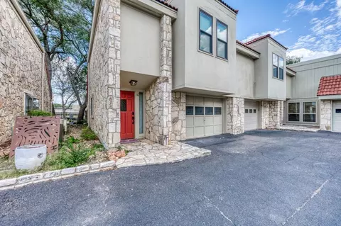 200 Free Rein, Horseshoe Bay, TX 78657
