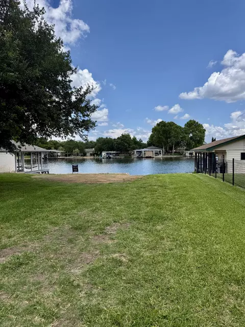 131 Web Isle Dr, Granite Shoals, TX 78654