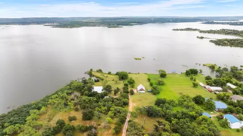 132 Blue Bird Ln, Tow, TX 78672