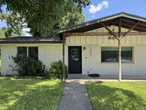 1101 Hackberry Dr, Marble Falls, TX 78654