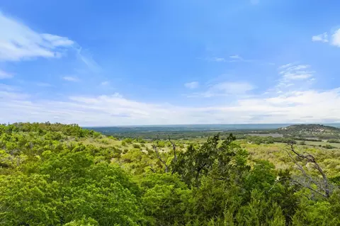 408 Osage Way, Johnson City, TX 78636