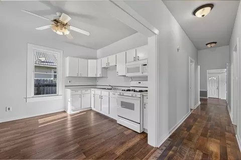 Entry Way - 285 Bedell St, Bertram, TX 78605 photo 1 of 2