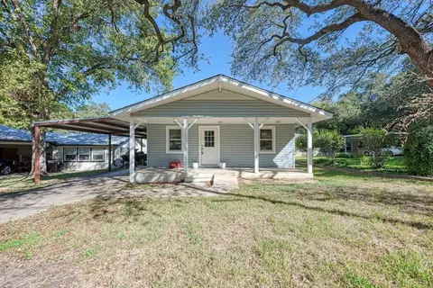1113 County Rd 132b Rd, Kingsland, TX 78639
