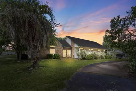 305 La Mesa, Kingsland, TX 78639