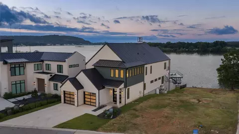 144 Riverfront Ln, Kingsland, TX 78639