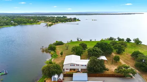 321 Bluebriar Ln, Buchanan Dam, TX 78609