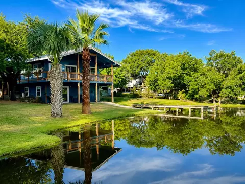 119 Princess Dr, Sunrise Beach, TX 78643