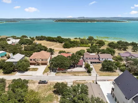 408 Edge Hill Dr, Canyon Lake, TX 78133