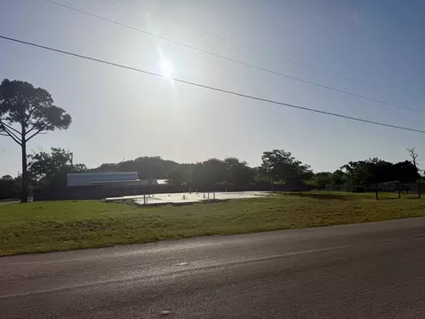 1519 Lakeview Dr, Tow, TX 78672