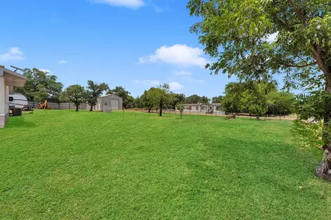 Exterior - 312 Apache Dr, Burnet, TX 78611 photo 13 of 15
