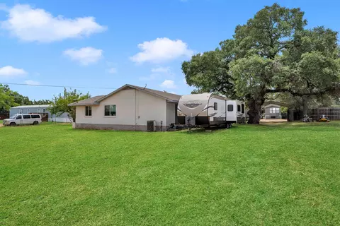 Exterior - 312 Apache Dr, Burnet, TX 78611 photo 6 of 15