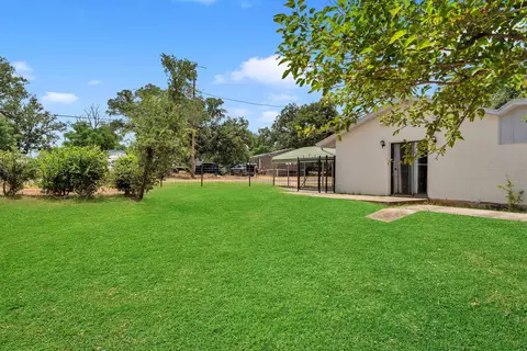 Exterior - 312 Apache Dr, Burnet, TX 78611 photo 3 of 15