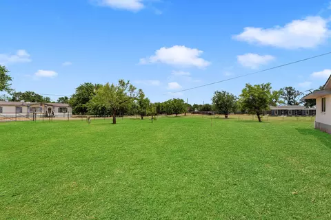 Exterior - 312 Apache Dr, Burnet, TX 78611 photo 12 of 15