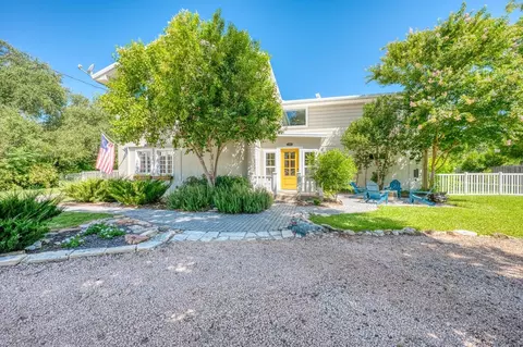 409 Island Lodges Dr, Buchanan Dam, TX 78609
