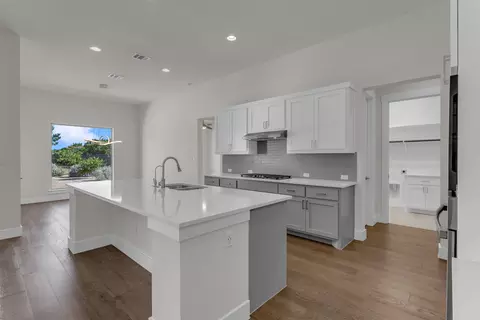 Kitchen - 2140 Carpenter Loop, Burnet, TX 78611 photo 2 of 5