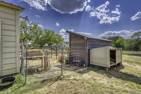 Exterior - 809 Skyline Dr, Kingsland, TX 78639 photo 8 of 10