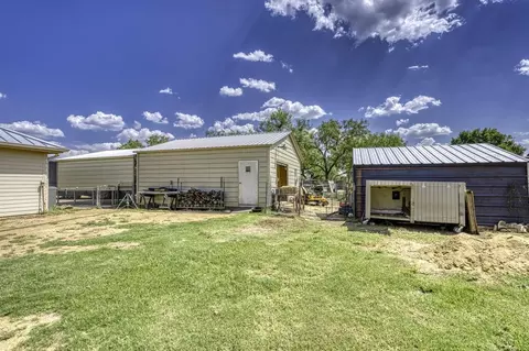 Exterior - 809 Skyline Dr, Kingsland, TX 78639 photo 7 of 10