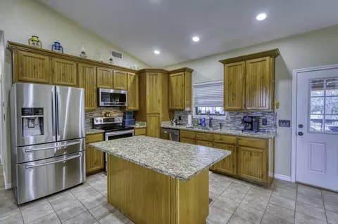 Kitchen - 809 Skyline Dr, Kingsland, TX 78639 photo 3 of 3