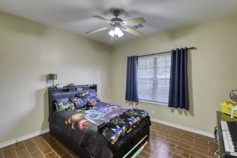 Bedroom - 809 Skyline Dr, Kingsland, TX 78639 photo 3 of 4