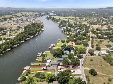 2026 William Lakeshore, Kingsland, TX 78639