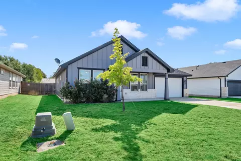 Exterior - 449 Dove Trl, Bertram, TX 78605 photo 2 of 8