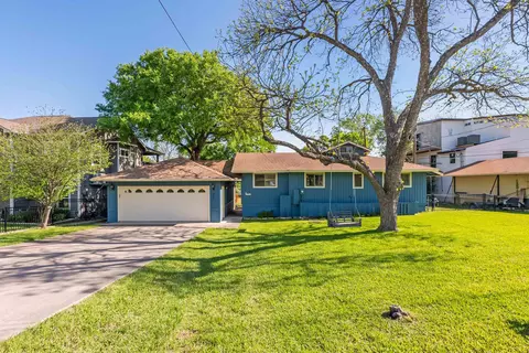 1707 Aztec Trl, Kingsland, TX 78639