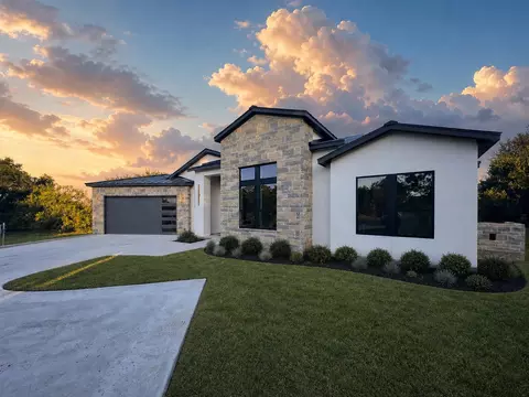 107 Fox Fur St, Horseshoe Bay, TX 78657