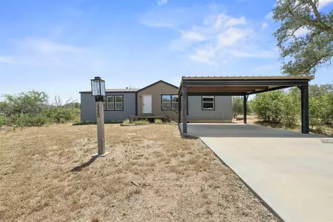 2220 Doe St, Horseshoe Bay, TX 78657