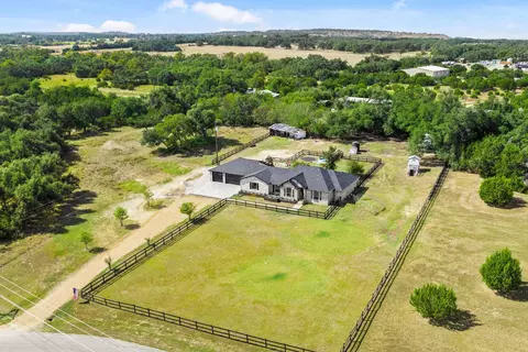 213 Beauchamp Rd, Dripping Springs, TX 78620