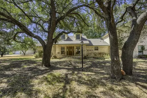 3424 Papoose Trl, Kingsland, TX 78639