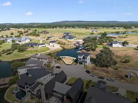 112 Houdini Way, Kingsland, TX 78611